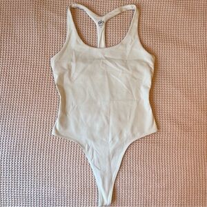 ALO YOGA Sleek Back Bodysuit